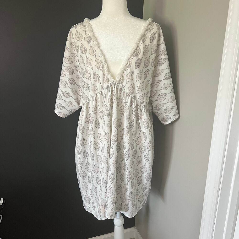 Cupshe White and Gray Patterned Swim Cover-Up